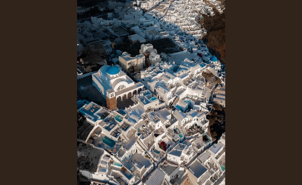 Η Σαντορίνη από ψηλά…μέσα από τα “μάτια” μιας Hasselblad σε ένα Mavic 2 Pro