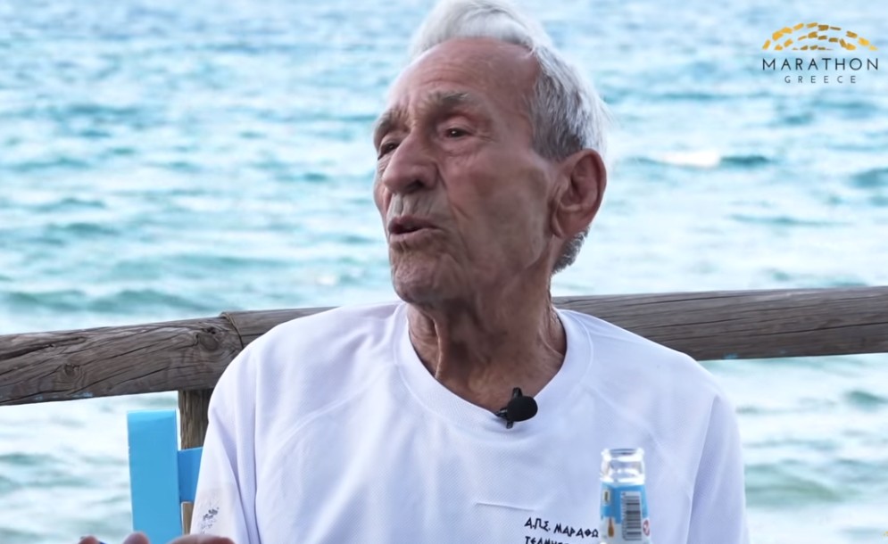 Τα κατάφερε…Ο μεγαλύτερος σε ηλικία αθλητής που τερμάτισε στον Μαραθώνιο της Αθήνας