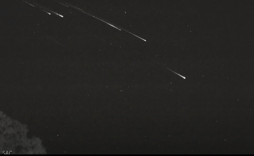 40 δορυφόροι της SpaceX καταστρέφονται καθώς εισέρχονται στην ατμόσφαιρα της Γης