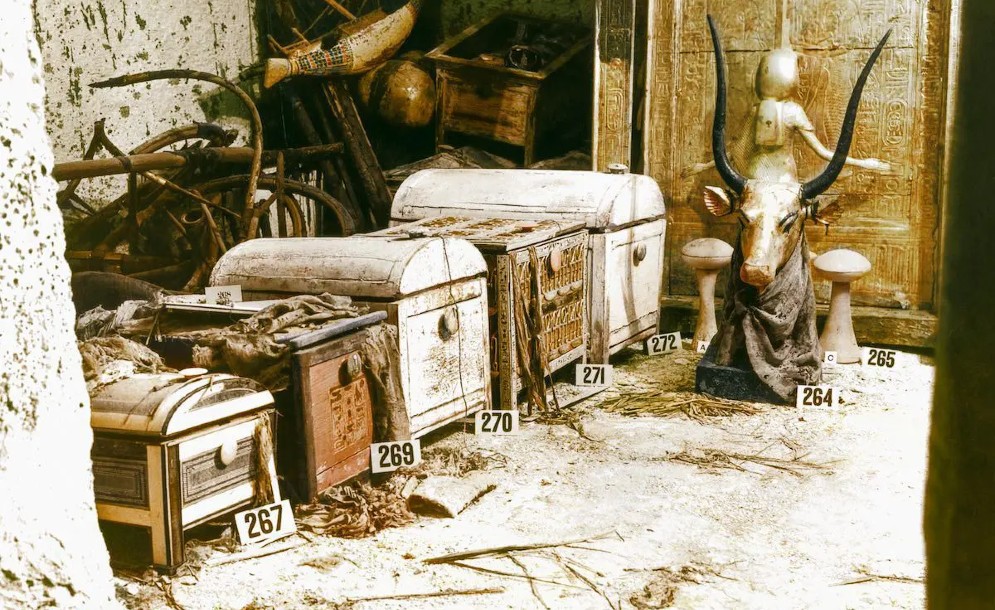 Χρωματισμένες φωτογραφίες από την ανακάλυψη του τάφου του Τουταγχαμών το 1922