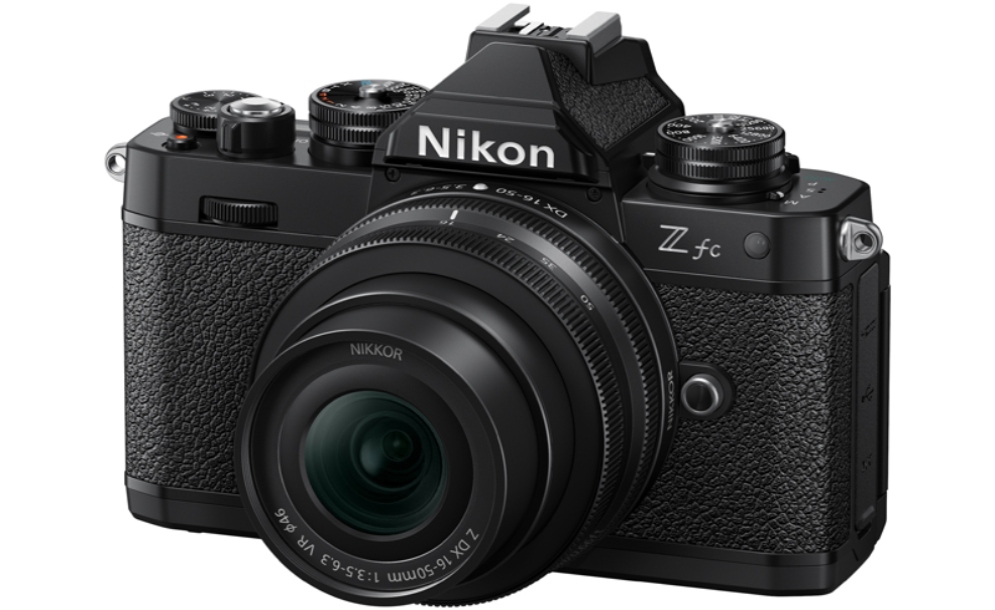 Η Nikon κυκλοφορεί μια νέα μαύρη έκδοση της Z fc APS-C